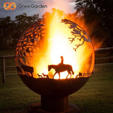 Sfera logam karat korten keluli